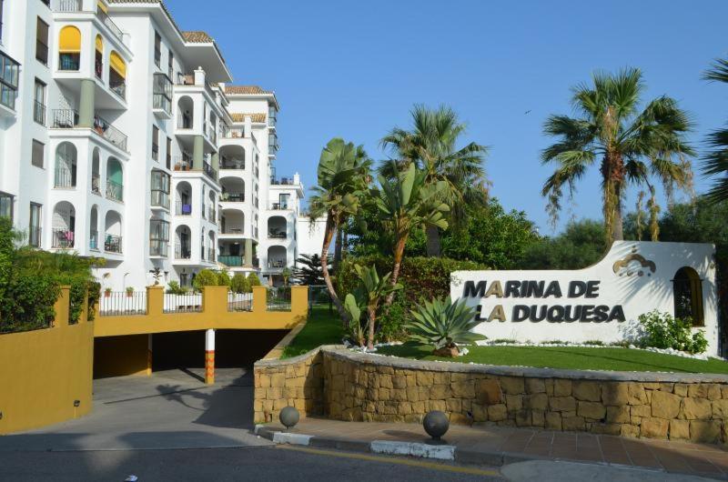 Penthouse Marina La Duquesa Apartment Manilva Ngoại thất bức ảnh